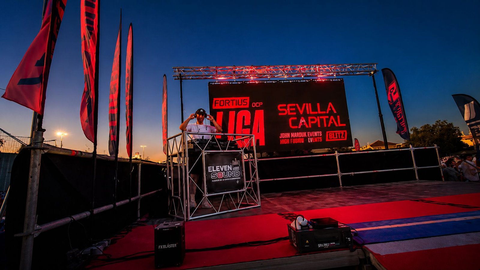 Jota Zambrano DJ en directo 24